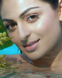 Neeru Bajwa